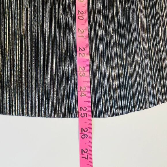 Jennifer Lopez Black Silver Metallic Shiny Short Sleeve Top Blouse Women Sz M - Picture 12 of 12